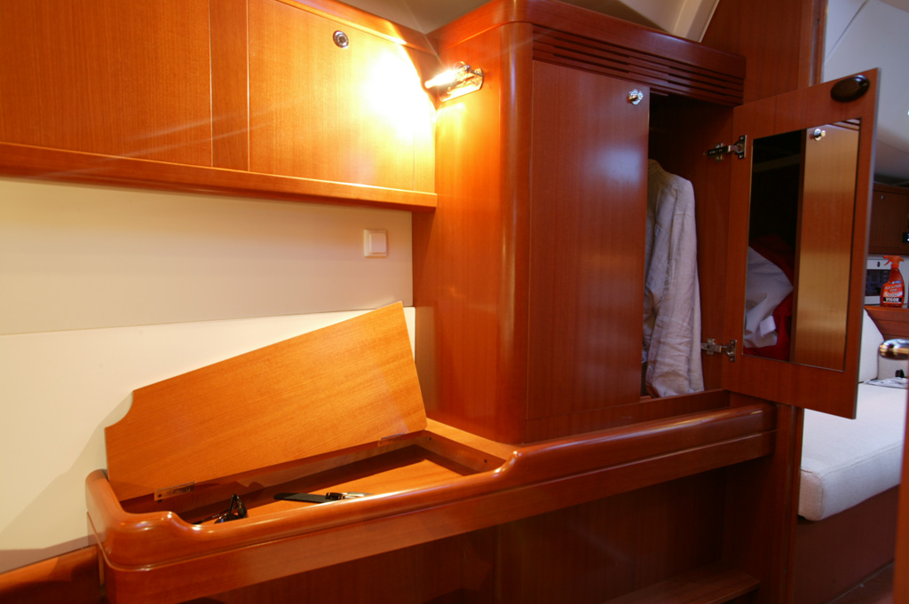 Segel Yachtcharter zu chartern bei Sunja Yachting Oceanis 46 64
